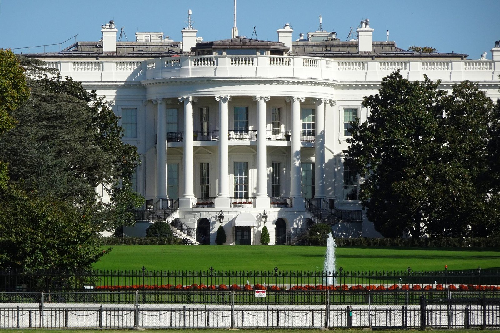 Trump Wants a Military Complex at the White House